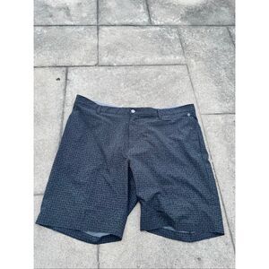 Men’s adidas  golf shorts size 42 waist